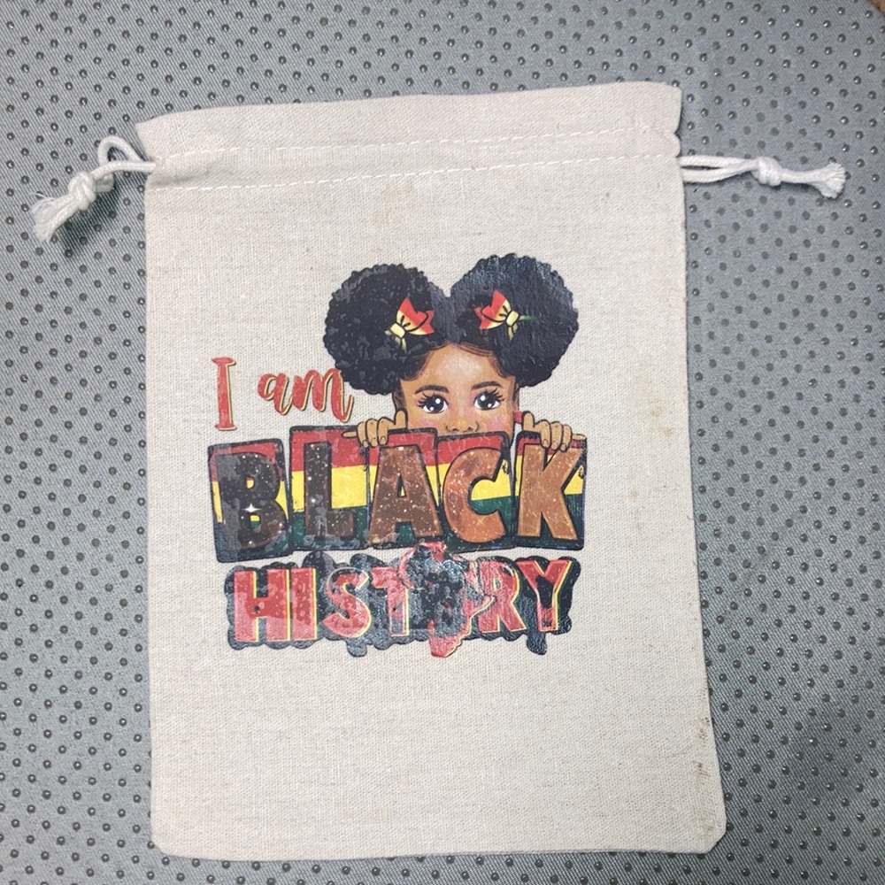 “I am black history” drawstring bag